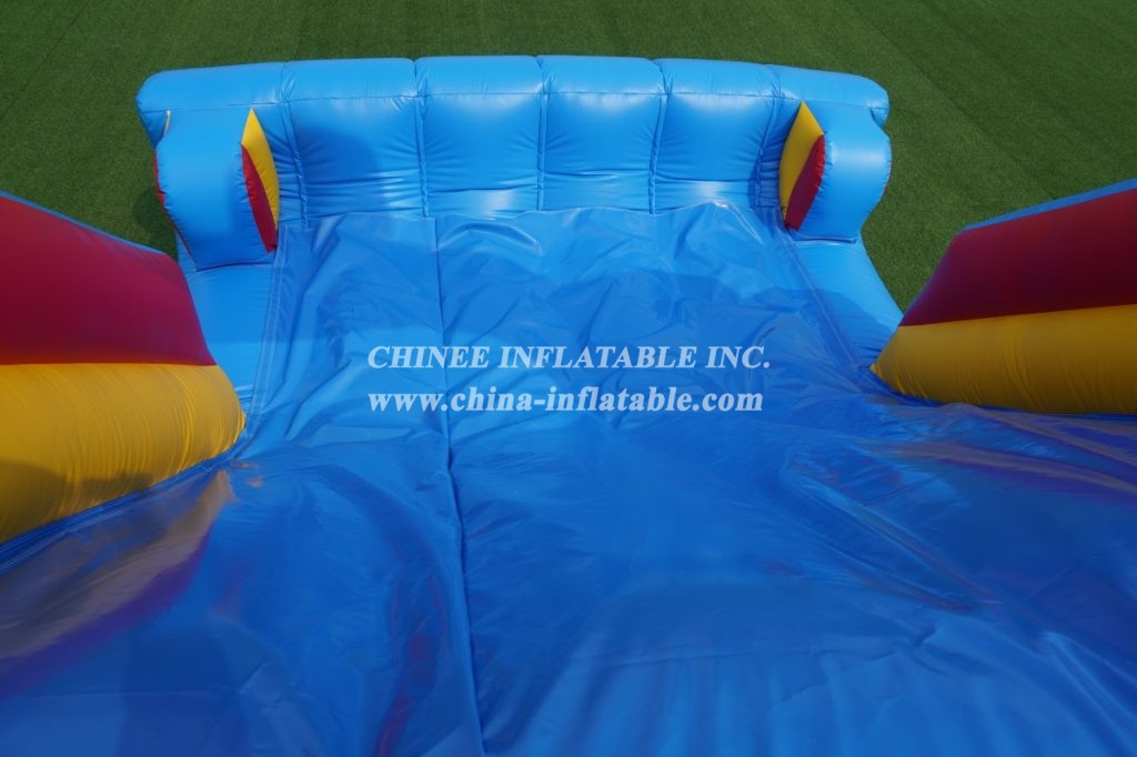 T7-404 Inflatable Soccer Ostacle Challenge Run