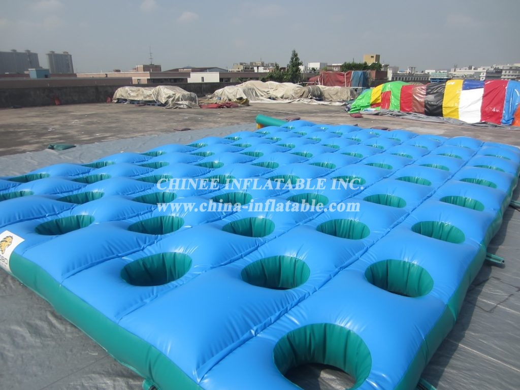 T11-1335 Inflatable Twister