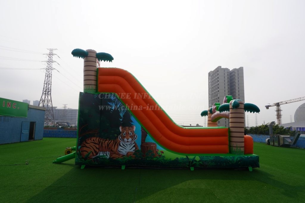 T8-4313 Tiger Inflatable Slide