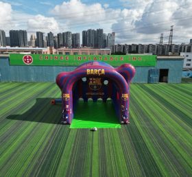 T11-7050 Gioco di Tiro al Calcio Gonfiabile a Tema Barcellona