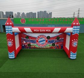 T11-7058 Gioco di Tiro al Calcio Gonfiabile a Tema Bayern Monaco