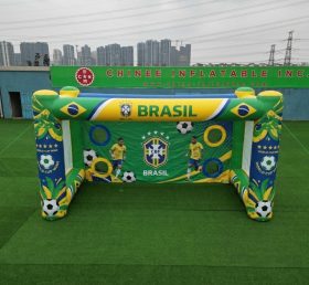 T11-7089 Gioco di tiro al calcio gonfiabile a tema Squadra Nazionale del Brasile