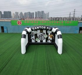 T11-7254 Gioco di tiro al calcio gonfiabile a tema Santos