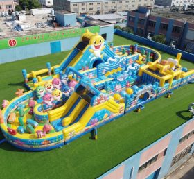 CR2-487 Percorso a ostacoli gonfiabile gigante a tema Baby Shark corsa impegnativa