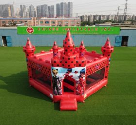 T5-3268 Castello Gonfiabile a Tema Miraculous Ladybug