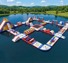 S705 Parco Acquatico Gonfiabile a Tema Snoopy
