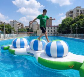 T10-624 Giochi Acquatici Gonfiabili - 3 Cappucci